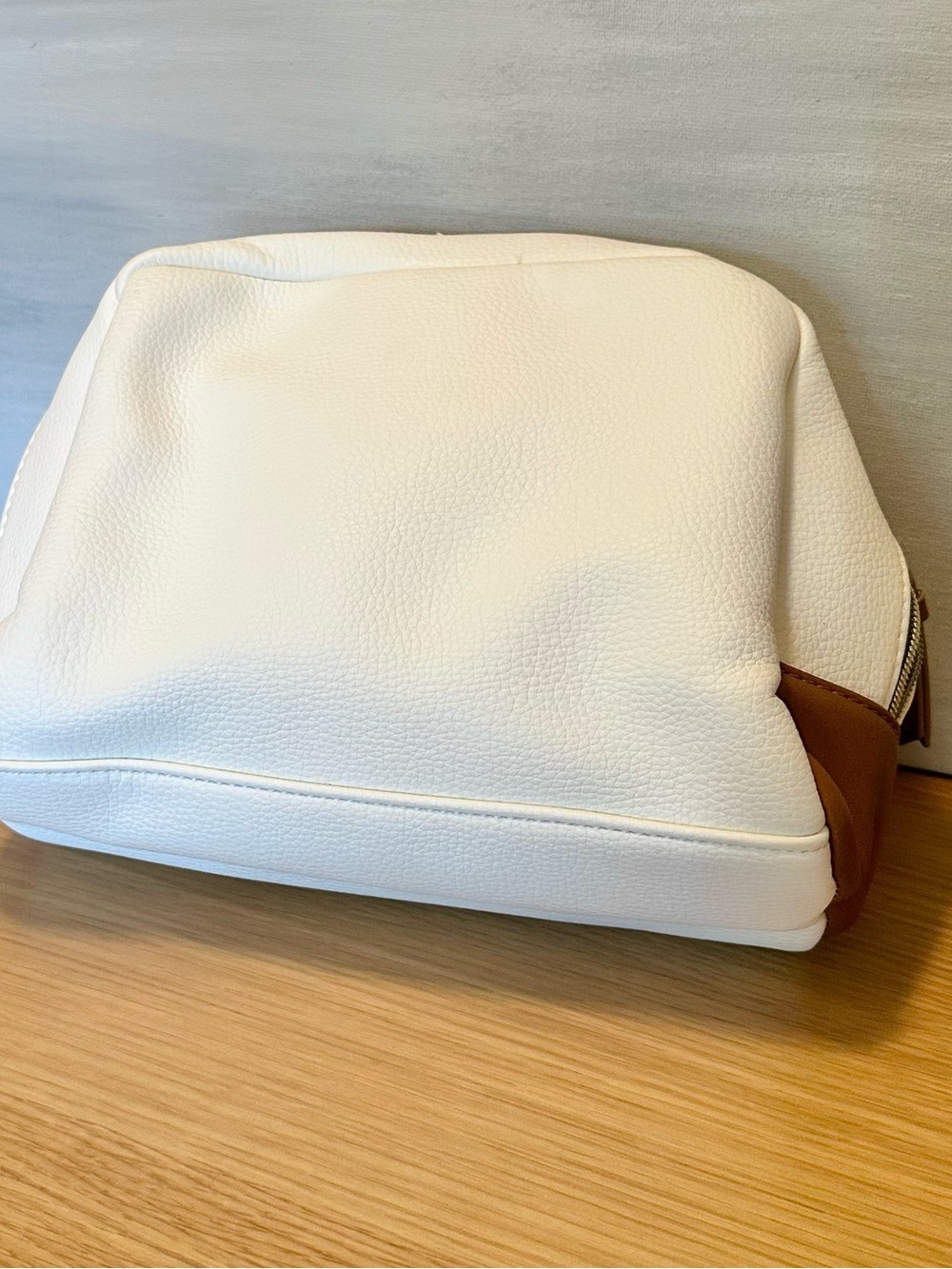 3-Piece Mark & Graham Terminal 1 Cosmetic Case, Concourse Cosmetic Case & Pouch - Picture 6 of 13